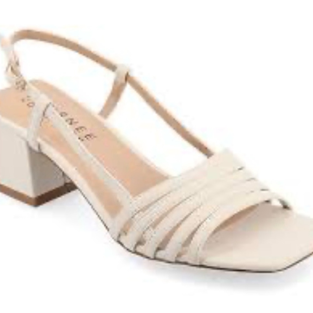 Journee Women's Cream Strappy Block Heel Sandal